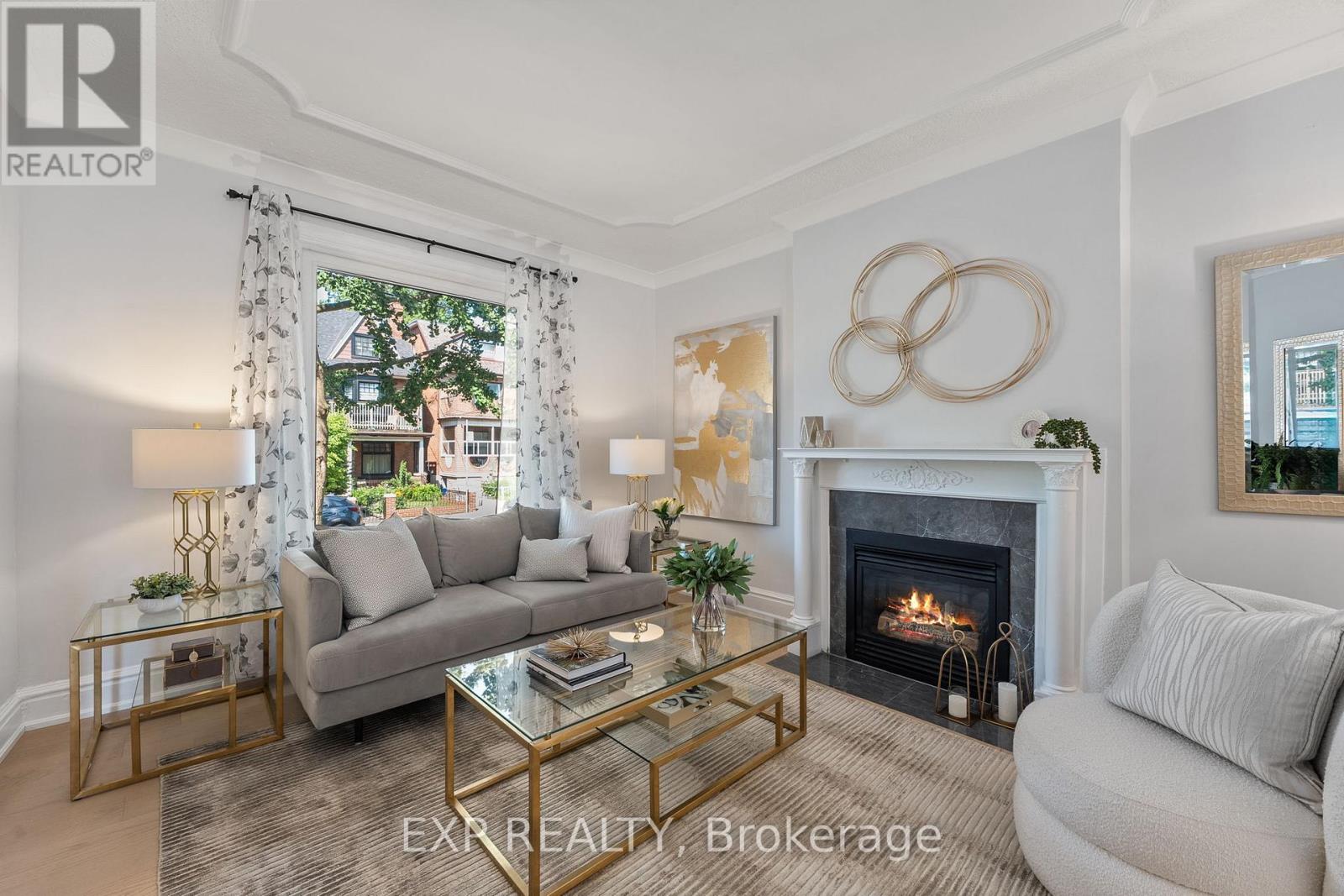 29 Grace Street, Toronto, Ontario  M6J 2S4 - Photo 8 - C12535812