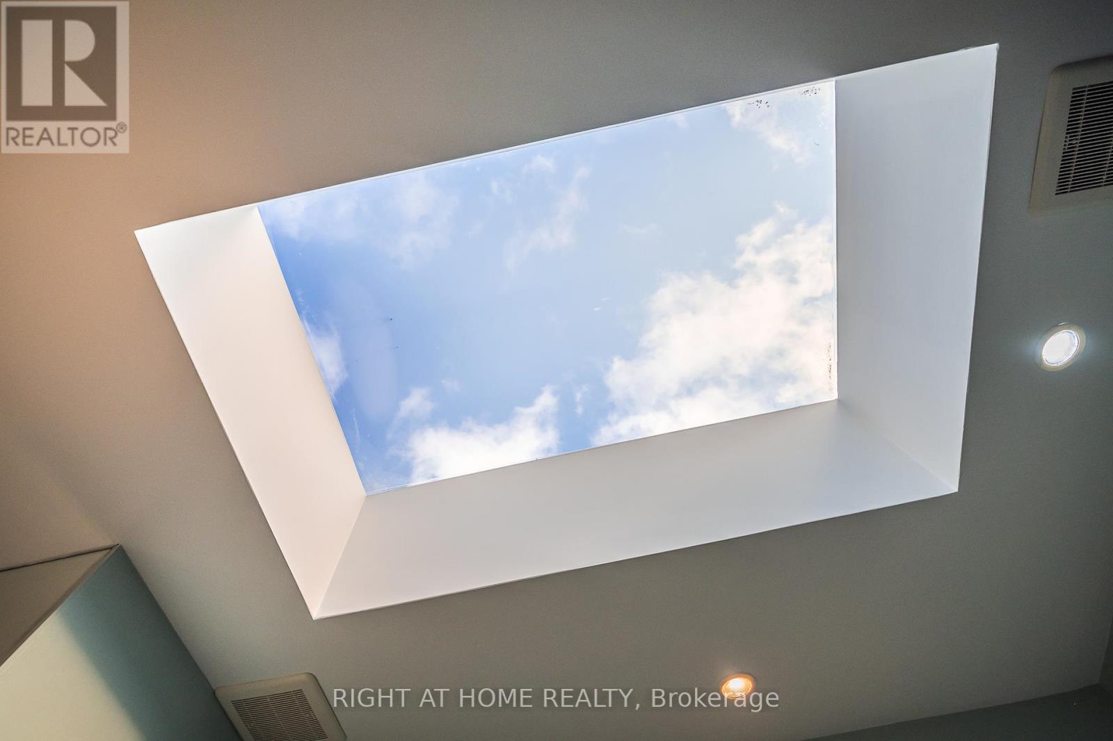 161 Cranbrooke Avenue, Toronto, Ontario  M5M 1M6 - Photo 28 - C12535852