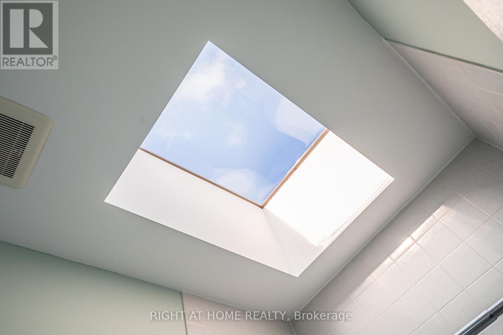 161 Cranbrooke Avenue, Toronto, Ontario  M5M 1M6 - Photo 32 - C12535852