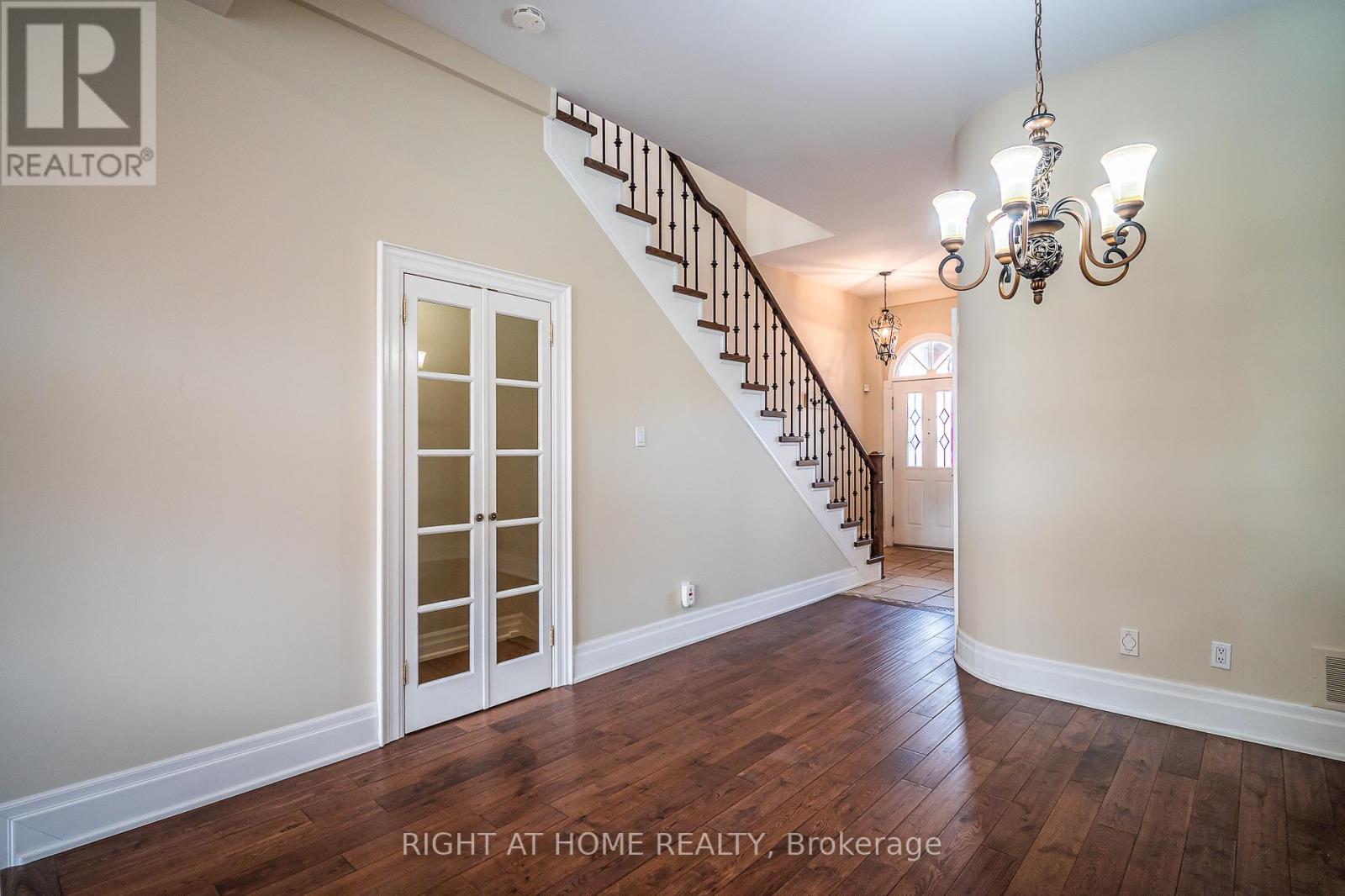 161 Cranbrooke Avenue, Toronto, Ontario  M5M 1M6 - Photo 9 - C12535852