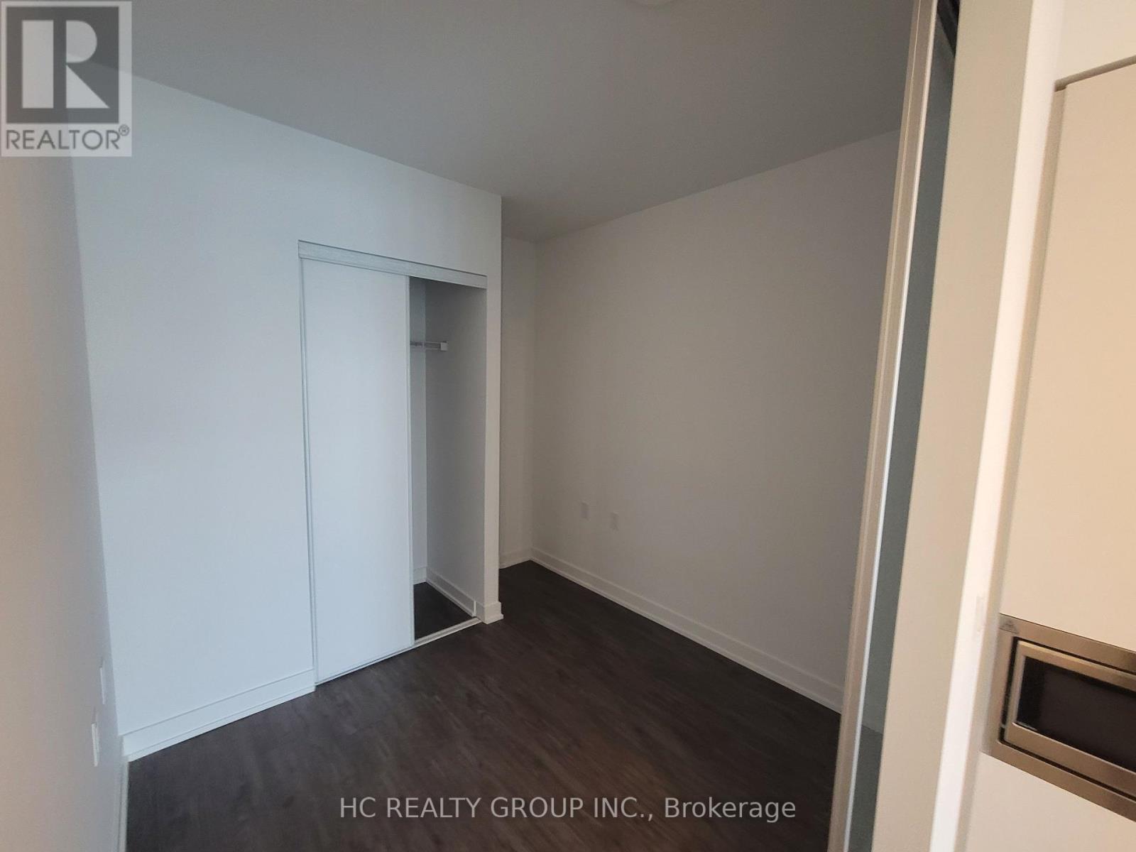 2207 - 88 Queen Street E, Toronto, Ontario  M5C 0B6 - Photo 9 - C12535876