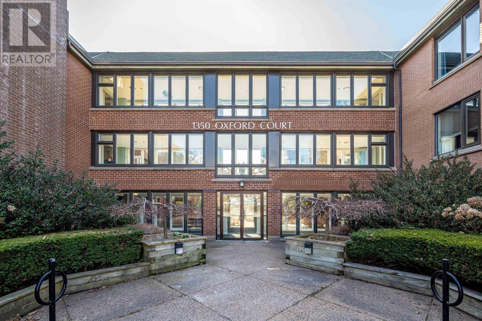 Property at 112 1350 Oxford Street image 2