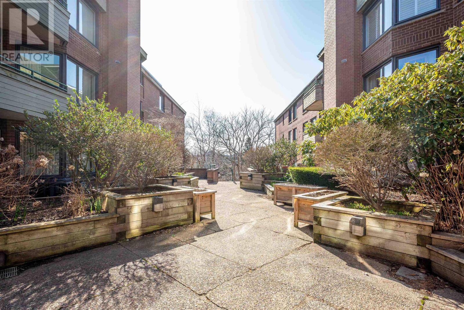 Property at 112 1350 Oxford Street image 5