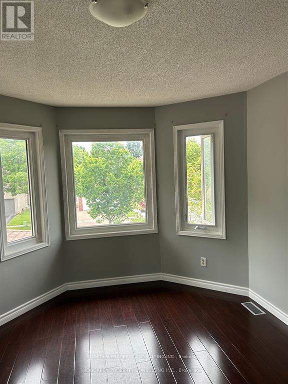 2285 Cottonwood Circle, Pickering, Ontario  L1X 2R1 - Photo 7 - E12535854