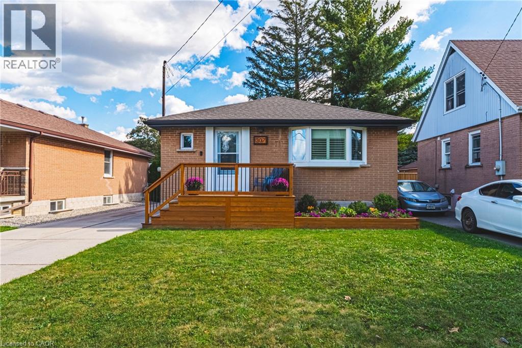 307 East 33rd Street, Hamilton, Ontario  L8V 3T9 - Photo 7 - 40787031