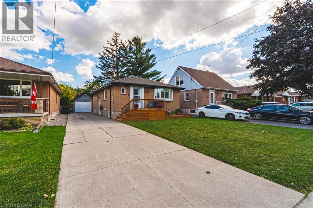 307 East 33rd Street, Hamilton, Ontario  L8V 3T9 - Photo 8 - 40787031