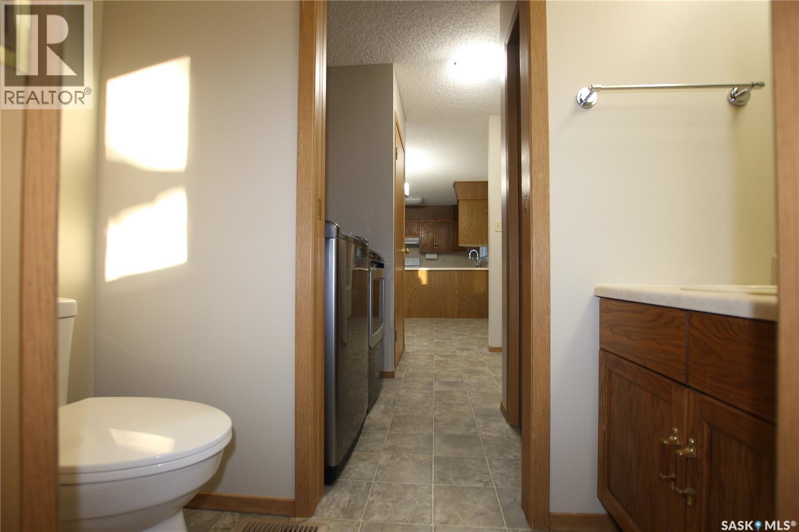 388 Darlington Street E, Yorkton, Saskatchewan  S3N 3Y9 - Photo 18 - SK023850