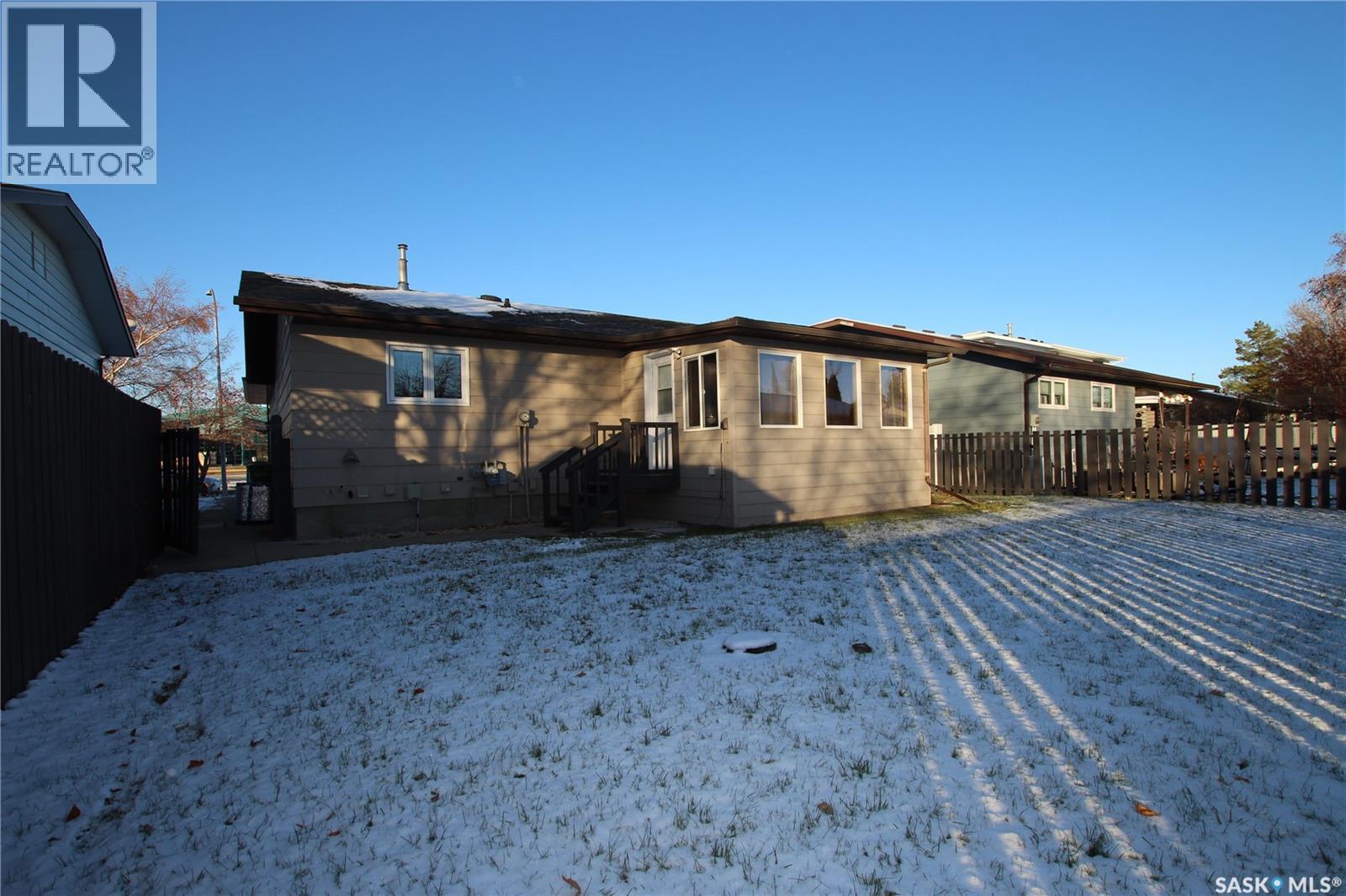 388 Darlington Street E, Yorkton, Saskatchewan  S3N 3Y9 - Photo 6 - SK023850