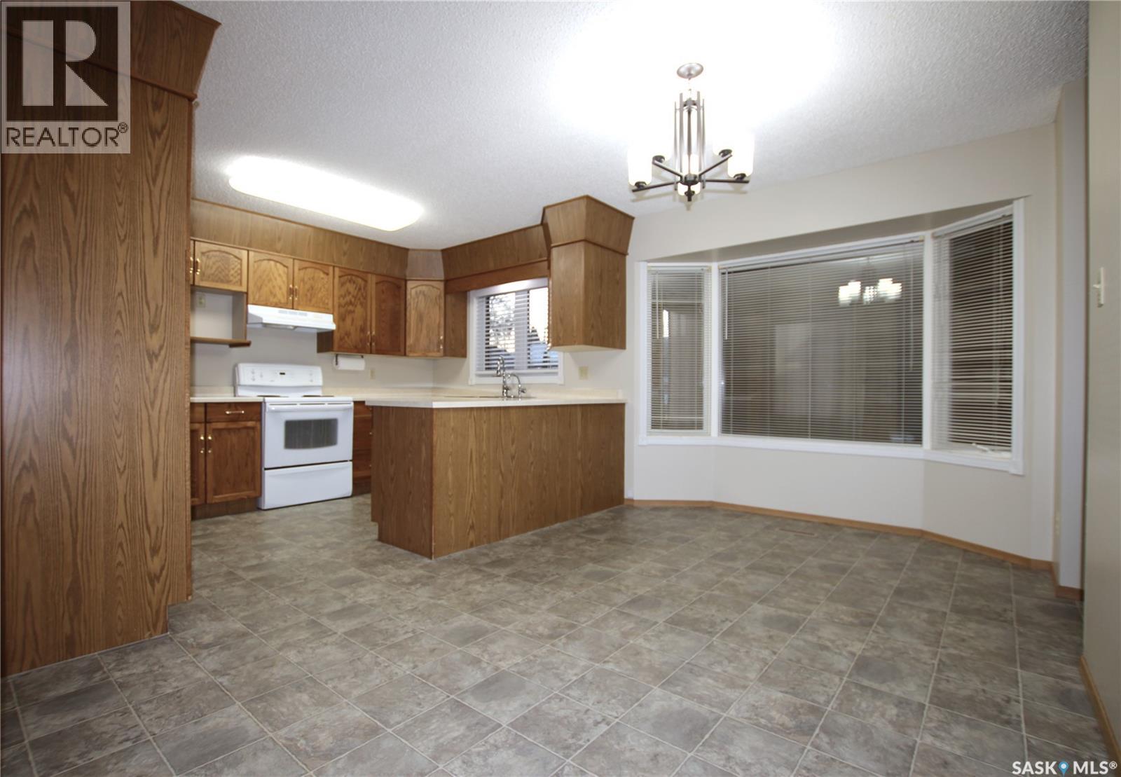 388 Darlington Street E, Yorkton, Saskatchewan  S3N 3Y9 - Photo 9 - SK023850