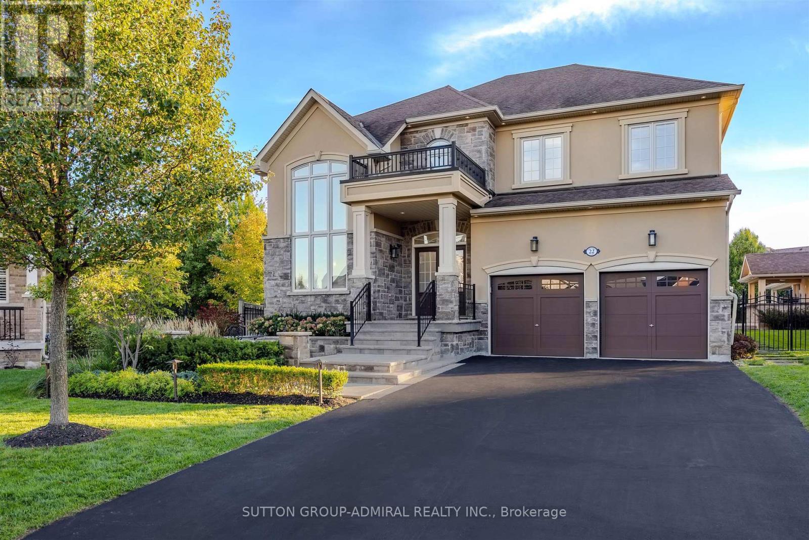 22 James Bowman Court, King, Ontario  L7B 0A2 - Photo 5 - N12458376