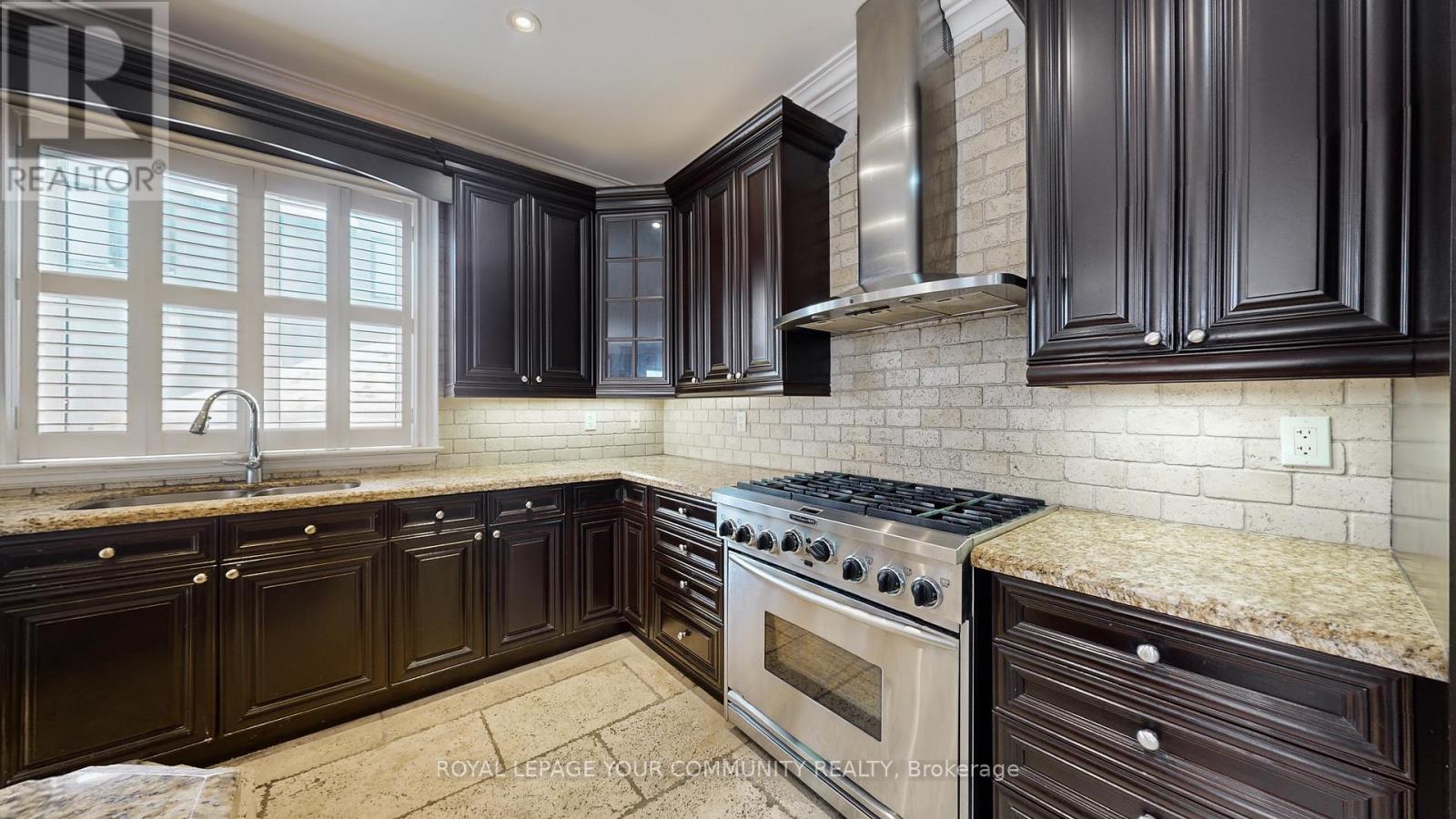 83 Hunt Avenue, Richmond Hill, Ontario  L4C 4H1 - Photo 17 - N12535842