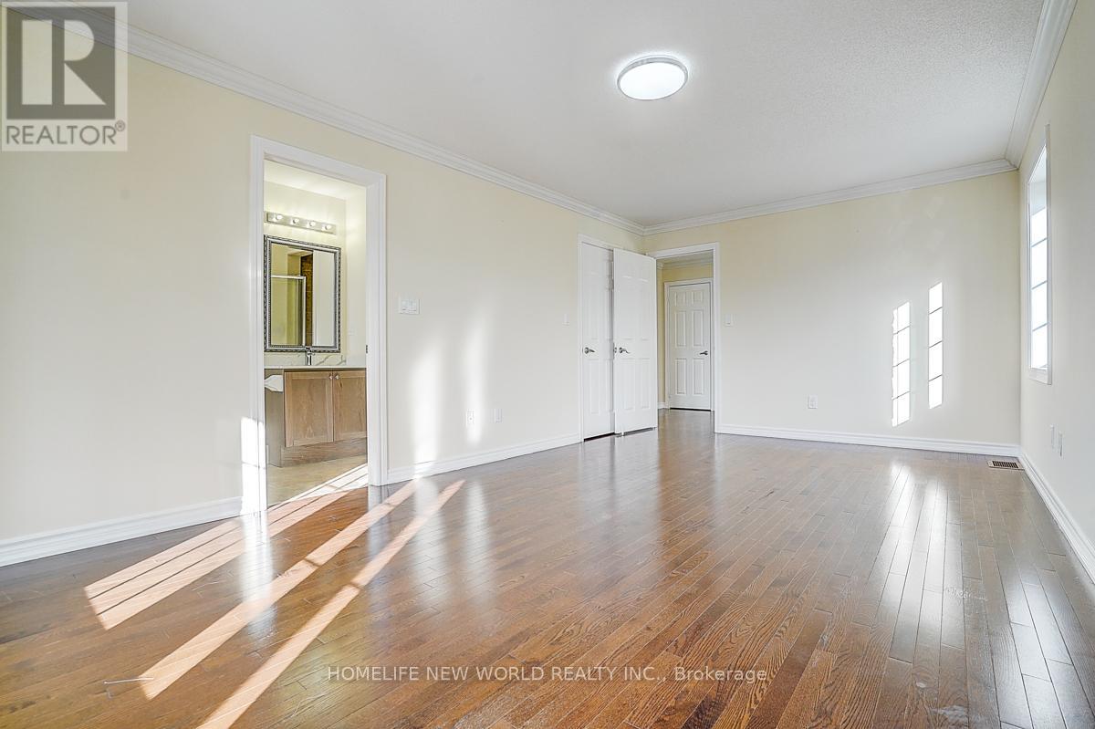 468 Roy Rainey Avenue, Markham, Ontario  L6E 2H6 - Photo 18 - N12535850