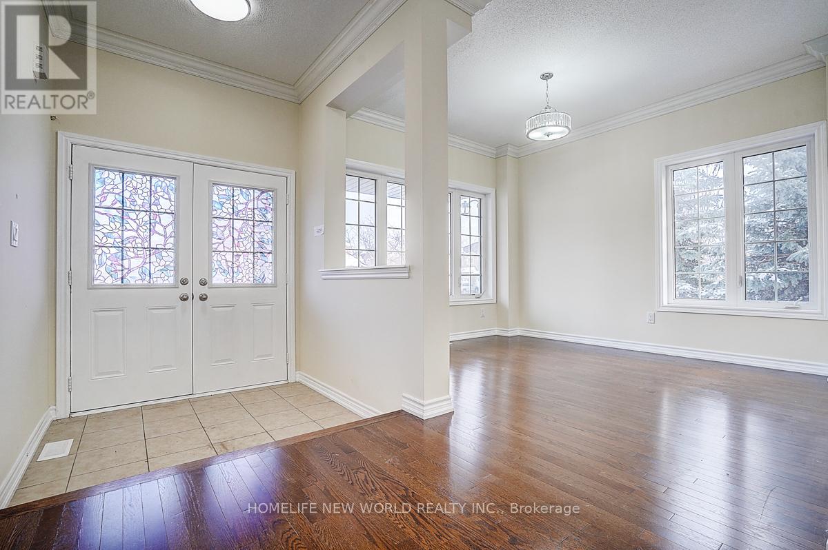 468 Roy Rainey Avenue, Markham, Ontario  L6E 2H6 - Photo 3 - N12535850