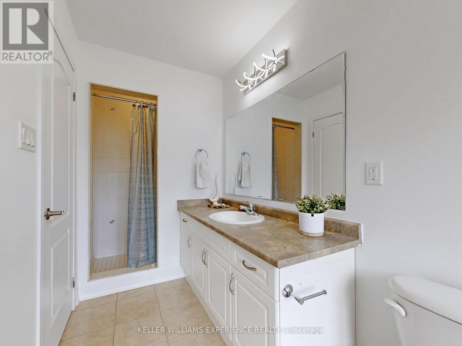 33 Hopper Lane, Newmarket, Ontario  L3X 3J6 - Photo 30 - N12535894