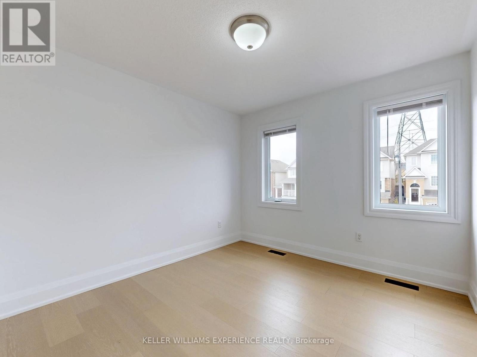 33 Hopper Lane, Newmarket, Ontario  L3X 3J6 - Photo 32 - N12535894