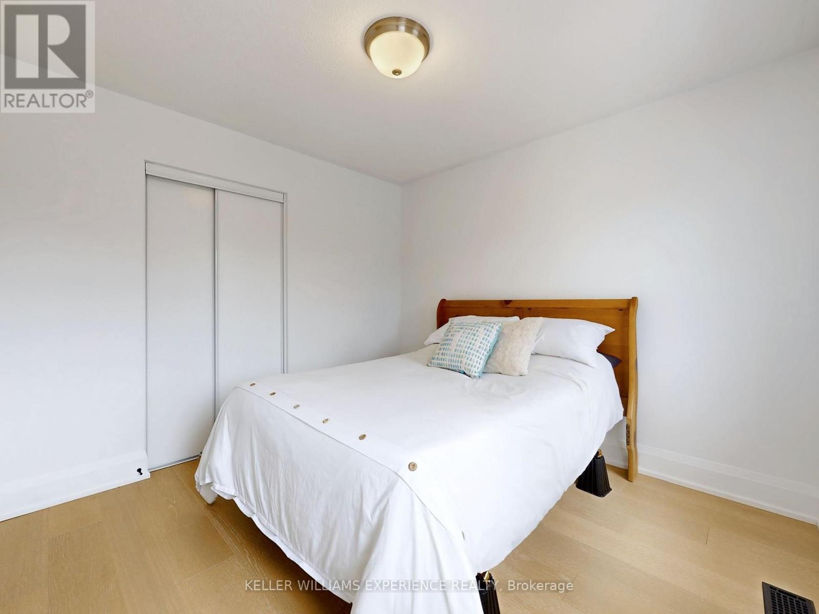 33 Hopper Lane, Newmarket, Ontario  L3X 3J6 - Photo 35 - N12535894