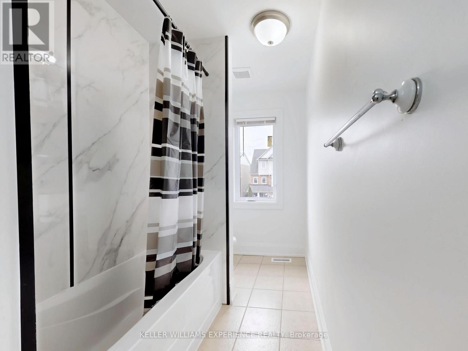 33 Hopper Lane, Newmarket, Ontario  L3X 3J6 - Photo 42 - N12535894