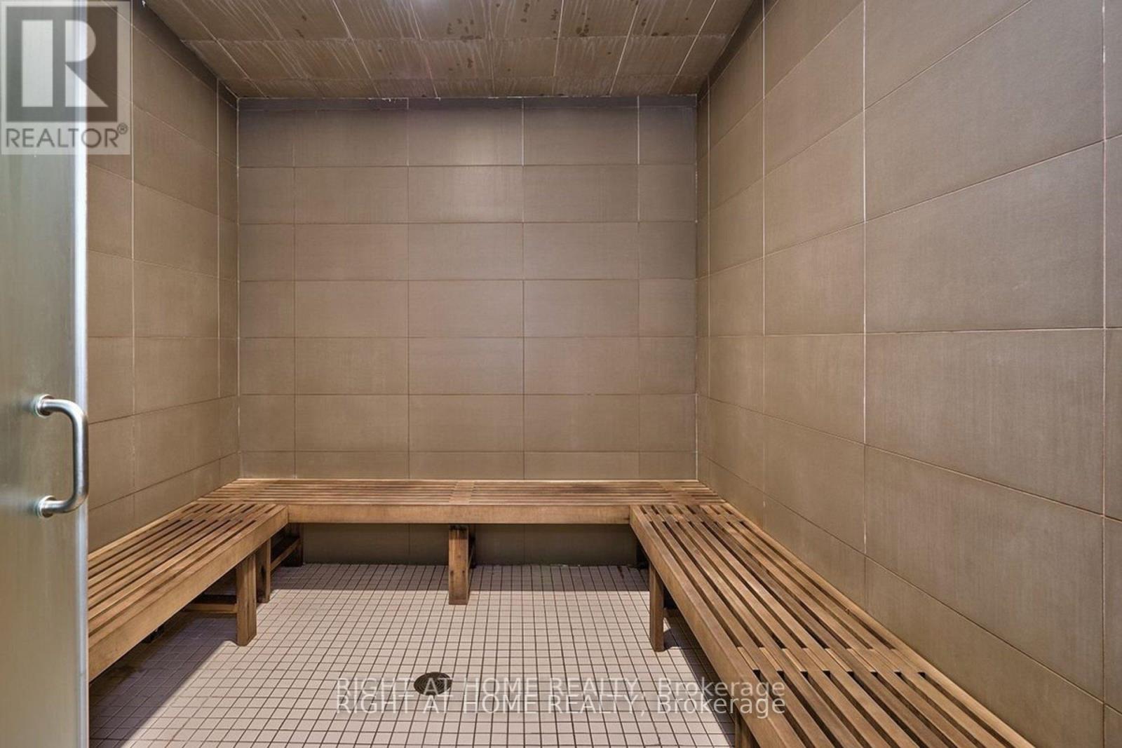 1002 - 551 Maple Avenue, Burlington, Ontario  L7S 1M7 - Photo 27 - W12534612