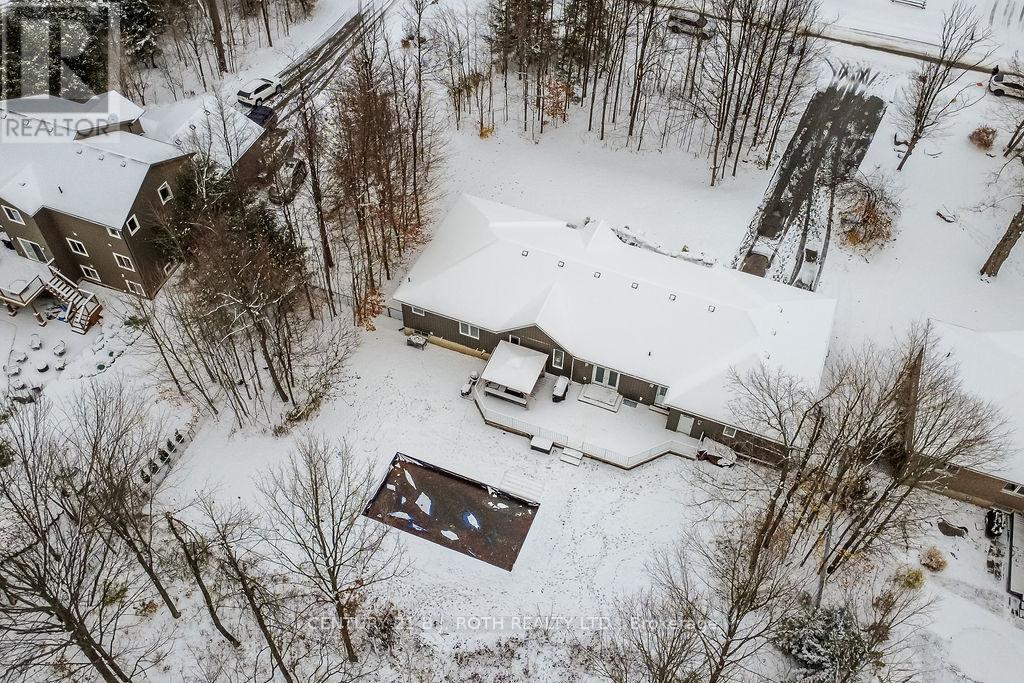 8 Merrington Avenue, Oro-Medonte, Ontario  L3V 6H2 - Photo 33 - S12535832