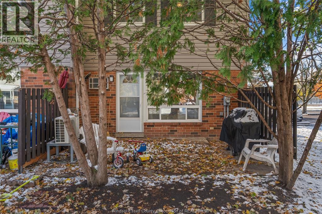 2888 Meadowbrook Lane Unit# 44, Windsor, Ontario  N8T 3C3 - Photo 26 - 25028256