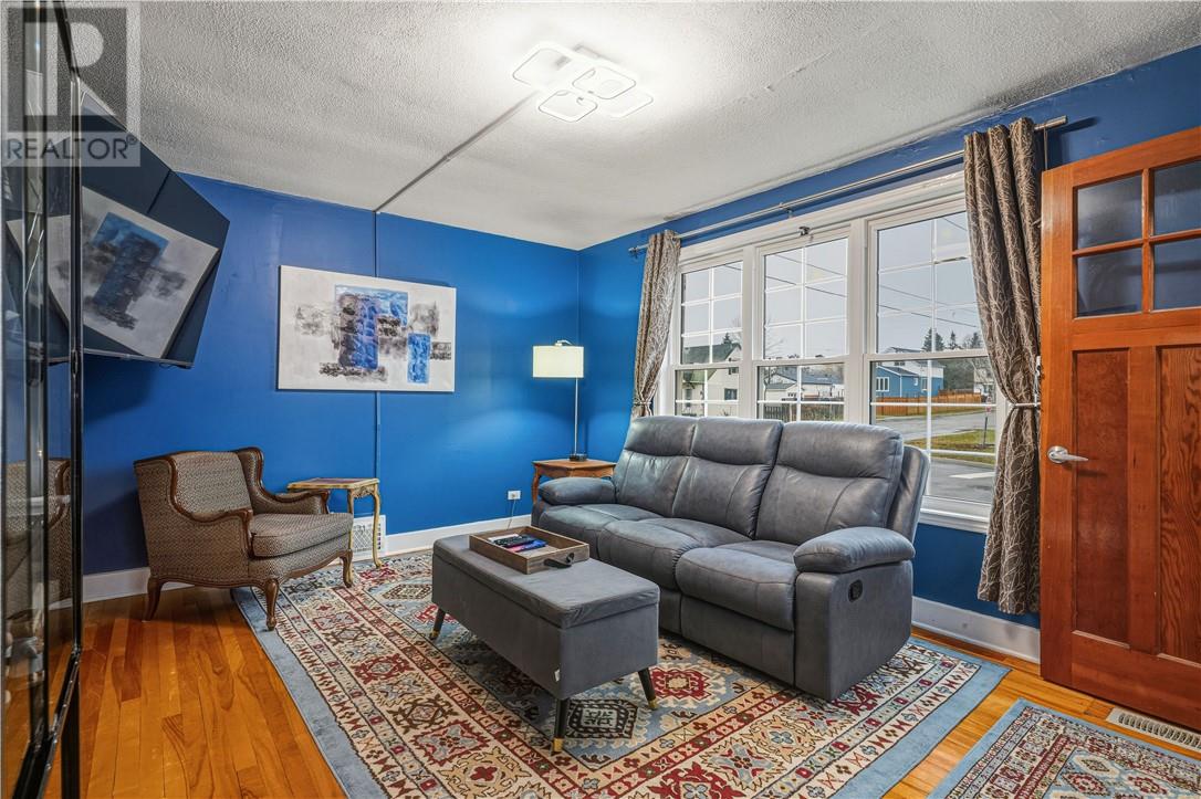 251 Tenth Avenue, Lively, Ontario P3Y 1M6 - Photo 4 - 2125598