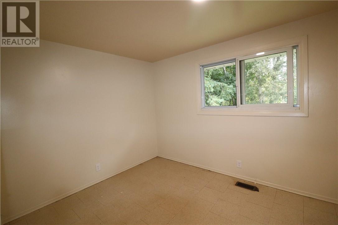 2145 Madison Avenue, Greater Sudbury, Ontario  P3A 2P7 - Photo 11 - 2125588