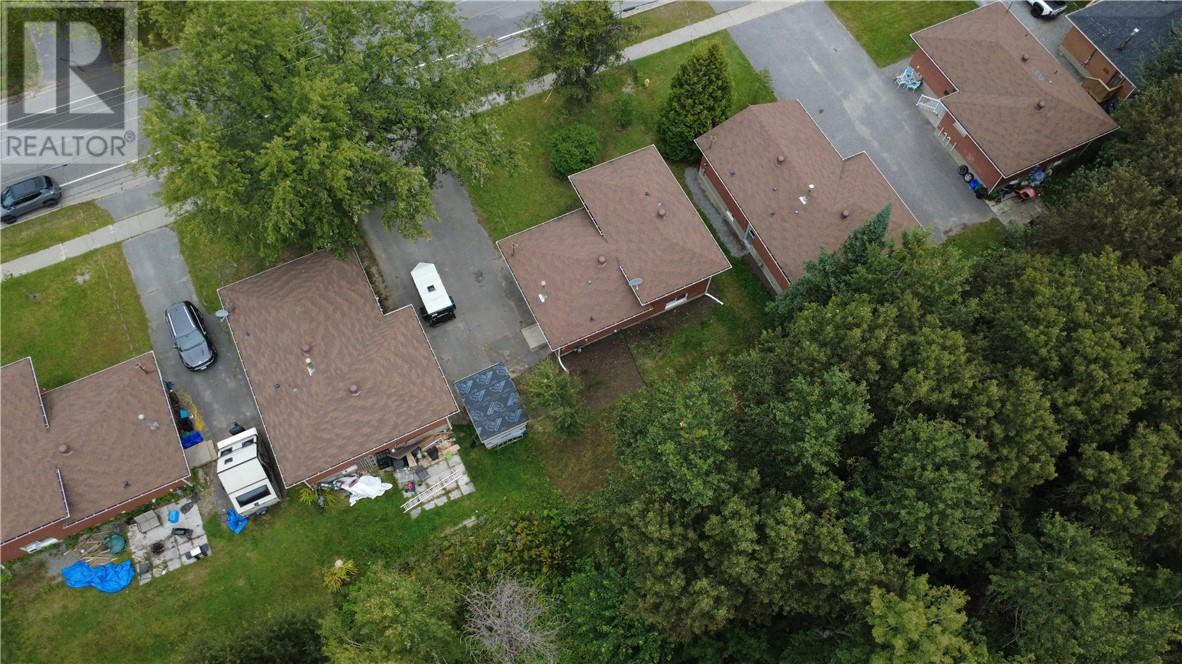 2145 Madison Avenue, Greater Sudbury, Ontario  P3A 2P7 - Photo 2 - 2125588