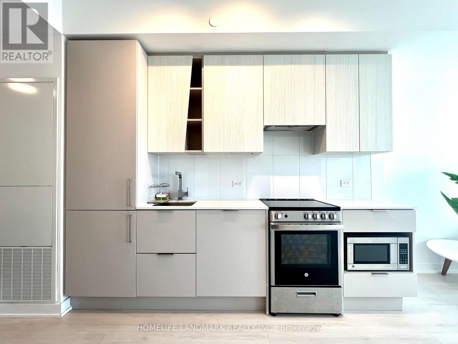 2312 - 3900 Confederation Parkway, Mississauga, Ontario  L5B 0M3 - Photo 13 - W12535792