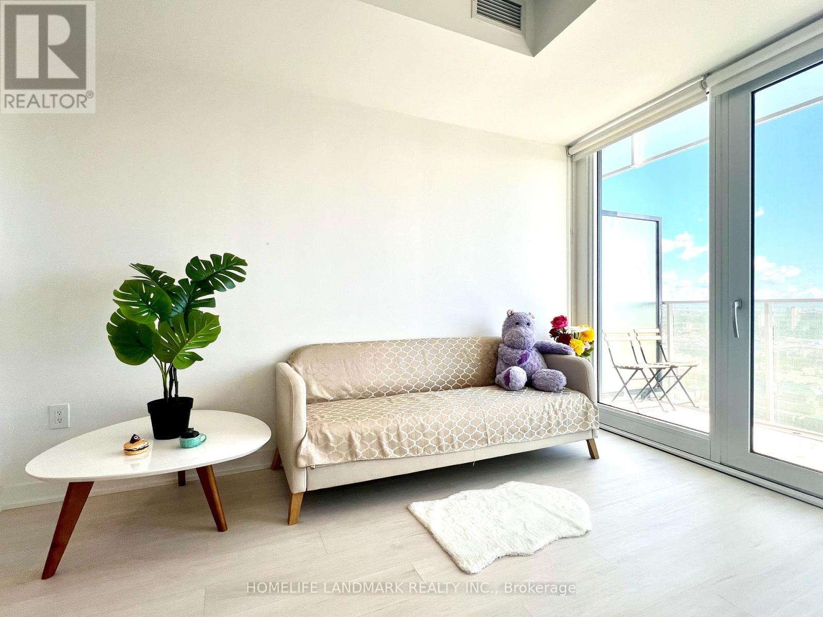 2312 - 3900 Confederation Parkway, Mississauga, Ontario  L5B 0M3 - Photo 6 - W12535792