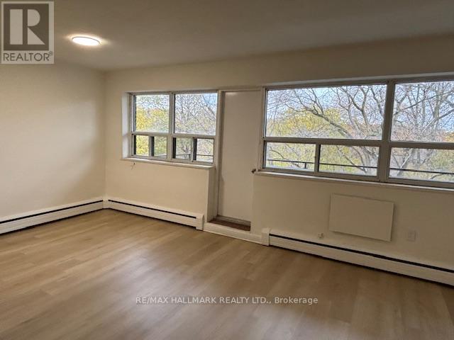 204 - 159 Stephen Drive, Toronto, Ontario  M8Y 3N5 - Photo 4 - W12535814