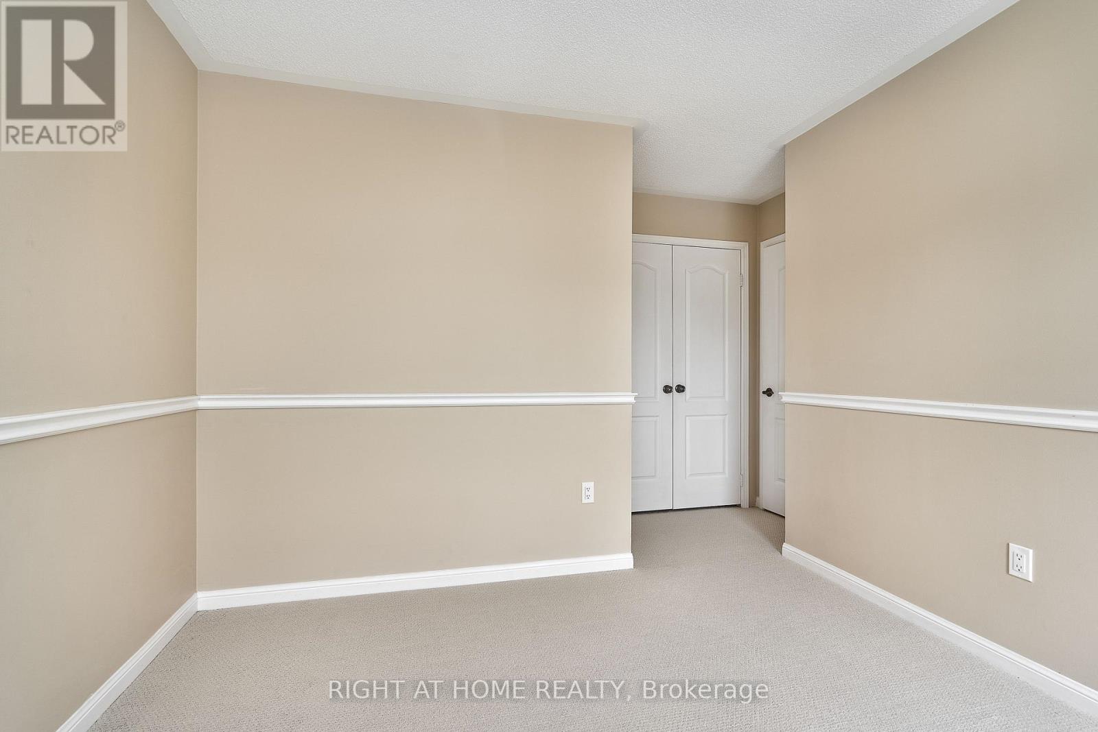 1337 Goldhawk Trail, Oakville, Ontario  L6M 3Y6 - Photo 17 - W12535834