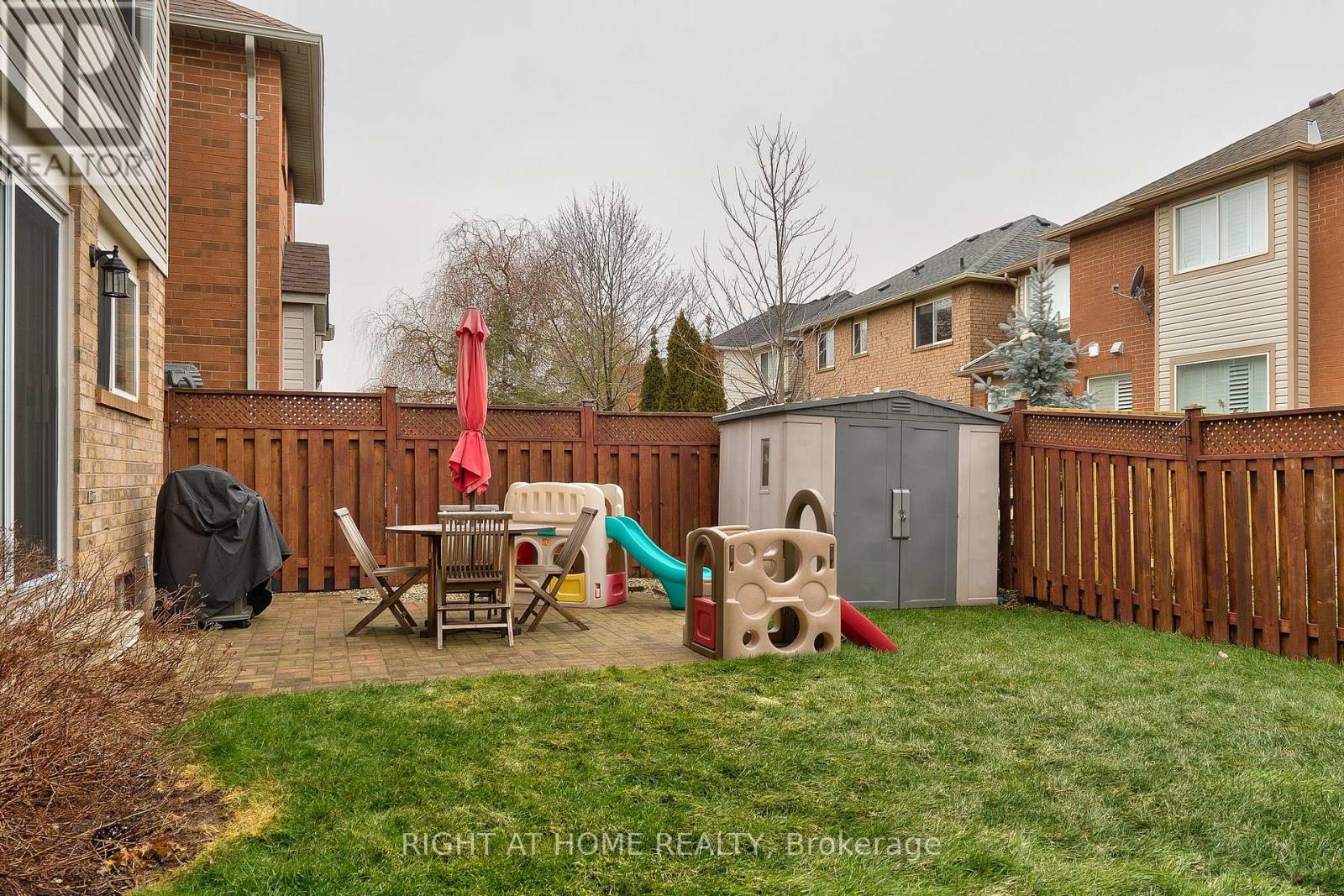 1337 Goldhawk Trail, Oakville, Ontario  L6M 3Y6 - Photo 25 - W12535834