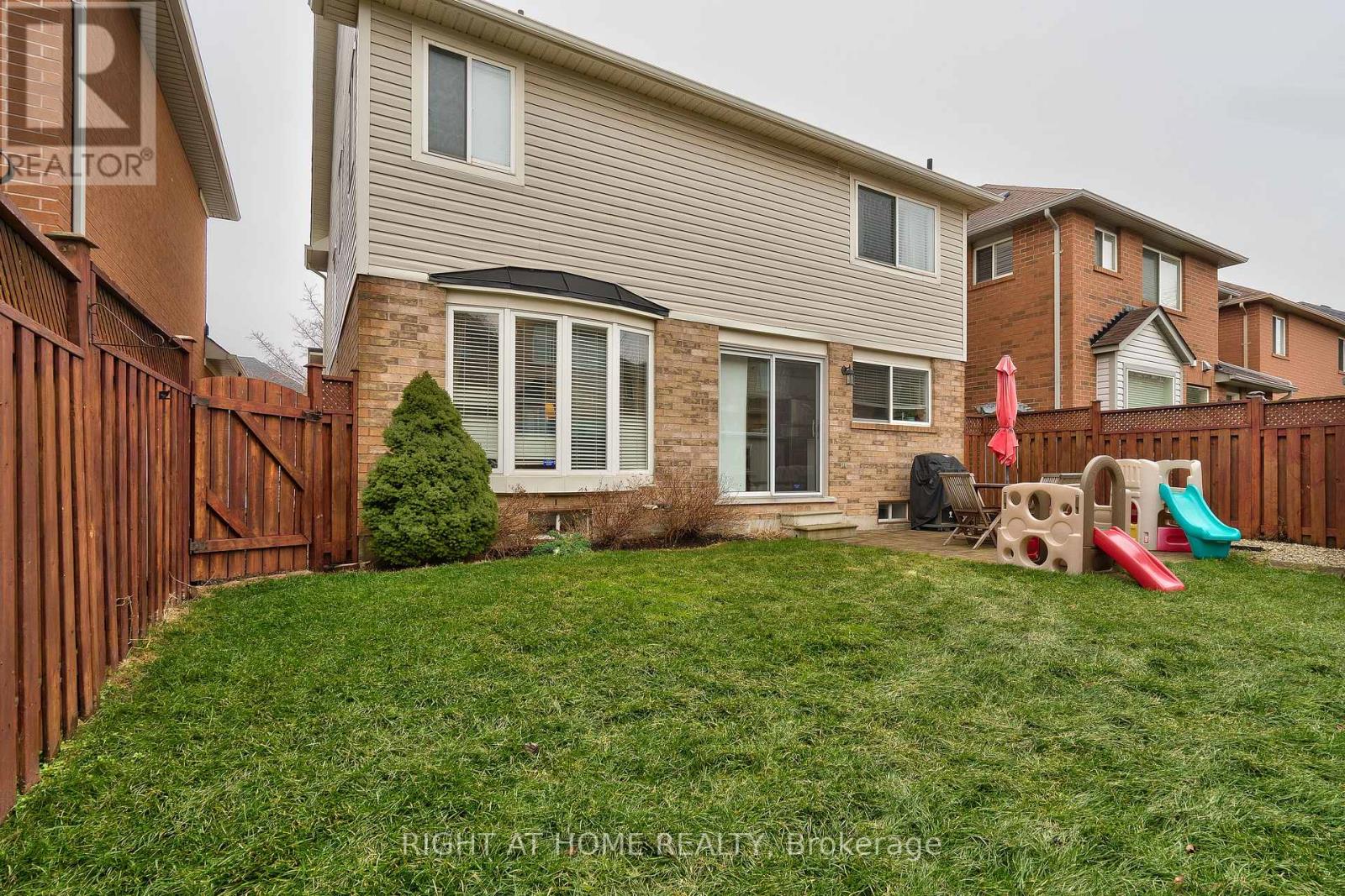 1337 Goldhawk Trail, Oakville, Ontario  L6M 3Y6 - Photo 26 - W12535834