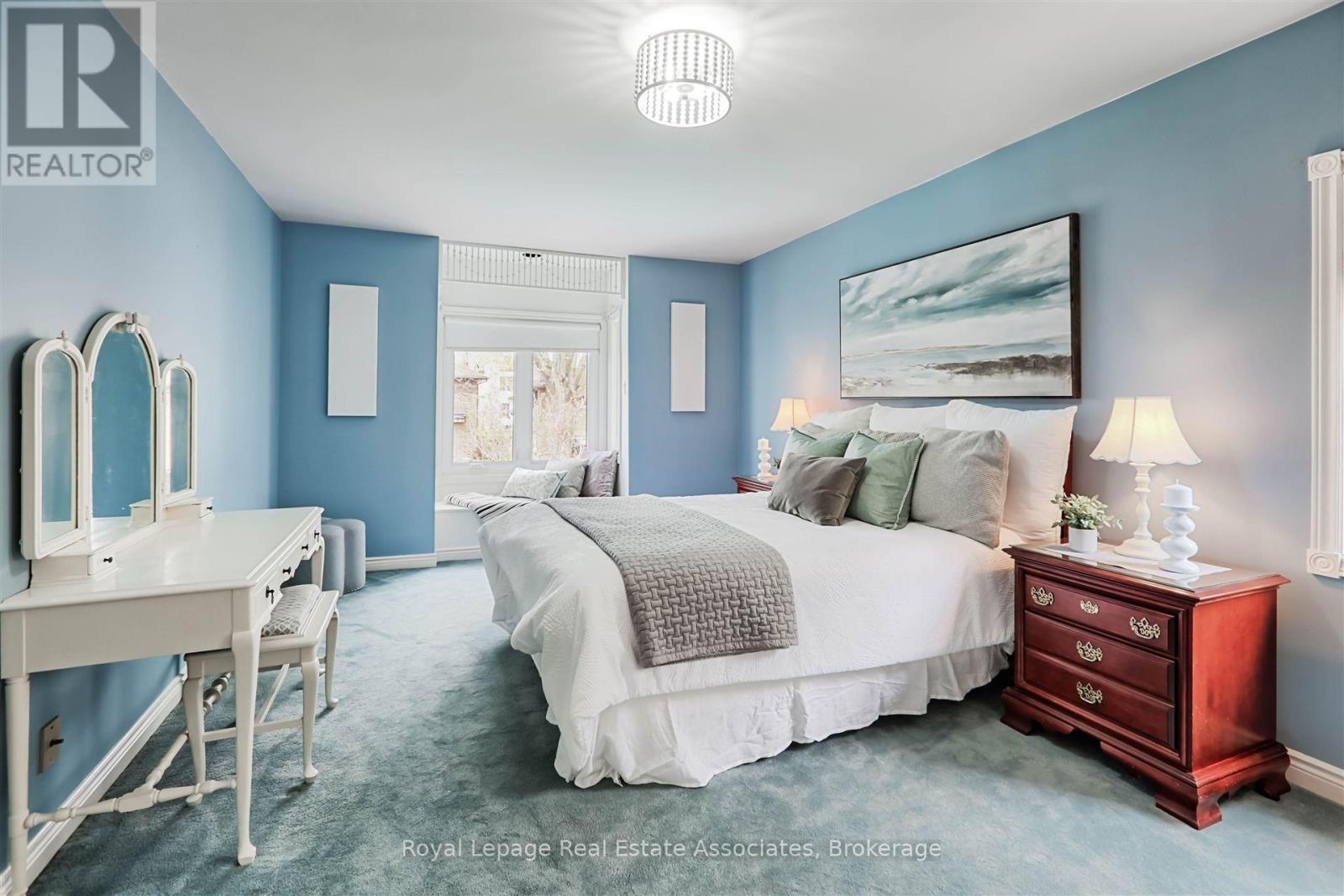 599 Lakeside Avenue, Mississauga, Ontario  L5G 1N7 - Photo 28 - W12535838