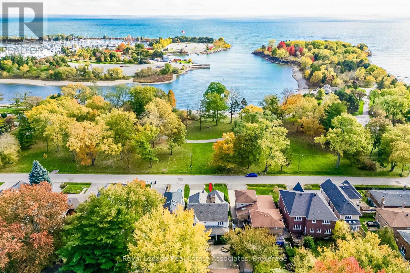 599 Lakeside Avenue, Mississauga, Ontario  L5G 1N7 - Photo 4 - W12535838