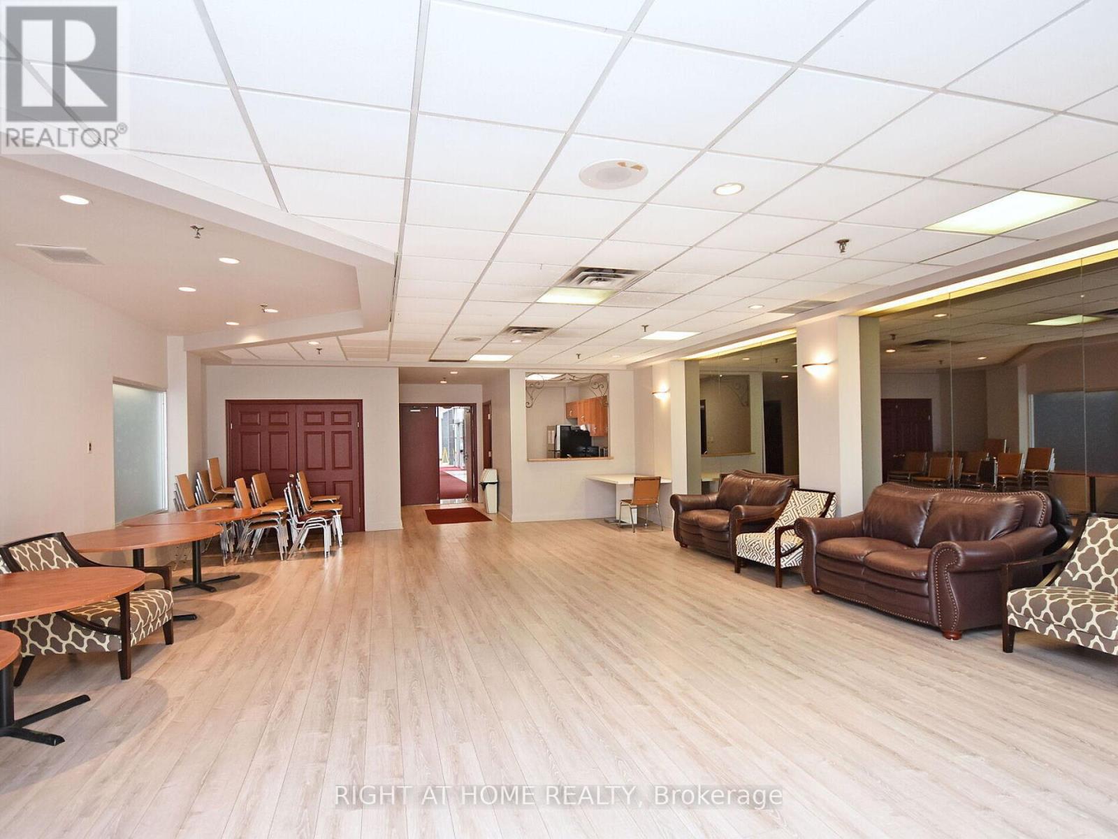 1208 - 285 Enfield Place, Mississauga, Ontario  L5B 3Y6 - Photo 29 - W12535846