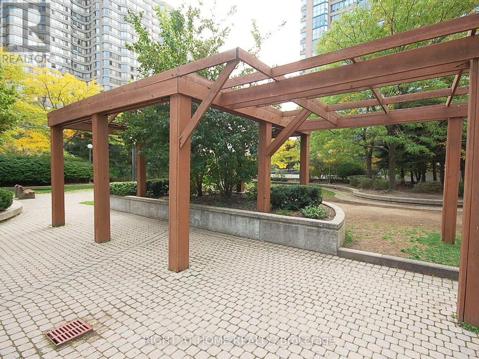 1208 - 285 Enfield Place, Mississauga, Ontario  L5B 3Y6 - Photo 31 - W12535846