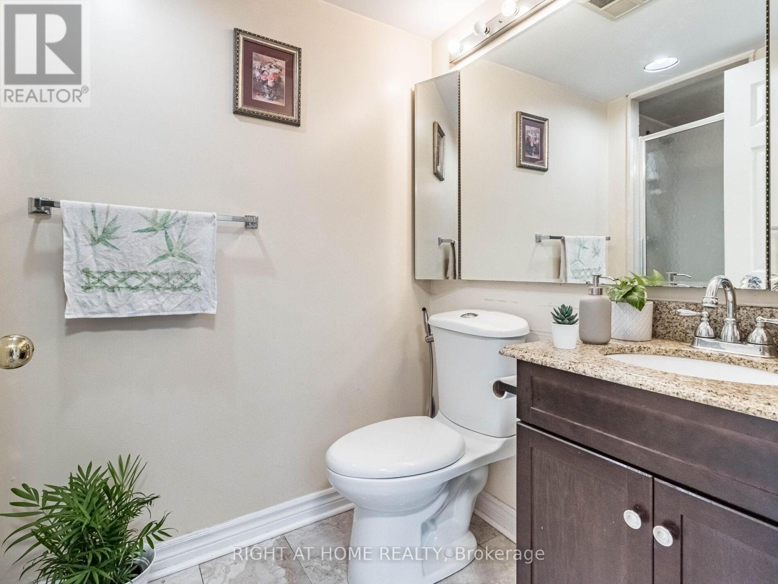 1208 - 285 Enfield Place, Mississauga, Ontario  L5B 3Y6 - Photo 18 - W12535866