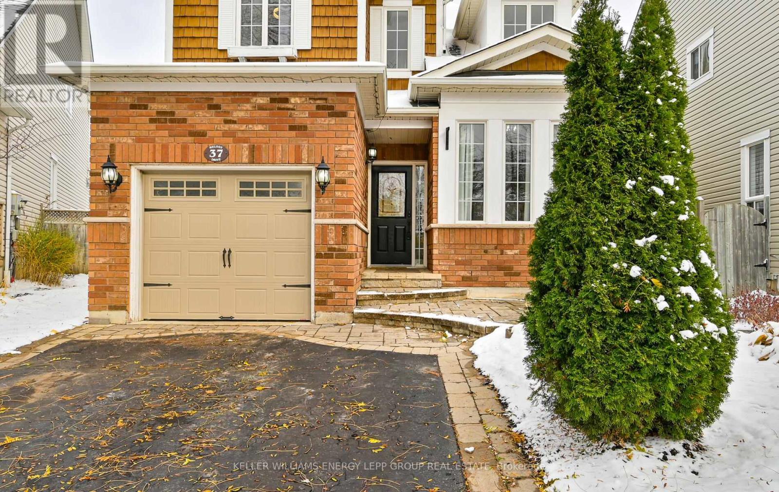 37 Melody Drive, Whitby, Ontario  L1M 1K6 - Photo 5 - E12536010