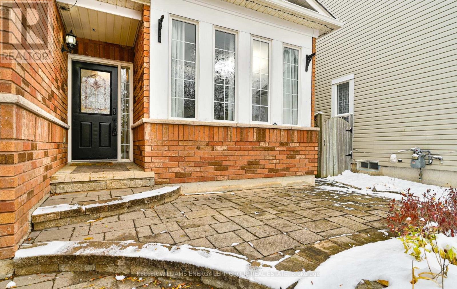 37 Melody Drive, Whitby, Ontario  L1M 1K6 - Photo 6 - E12536010