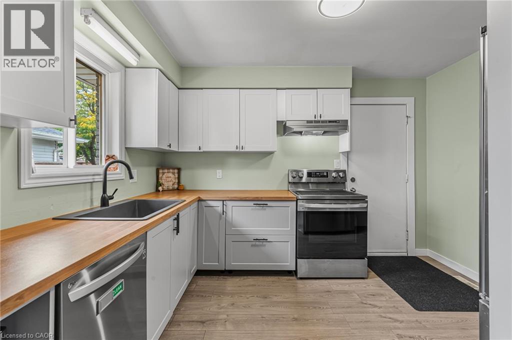 5880 Crimson Drive, Niagara Falls, Ontario  L2G 7T7 - Photo 13 - 40773648