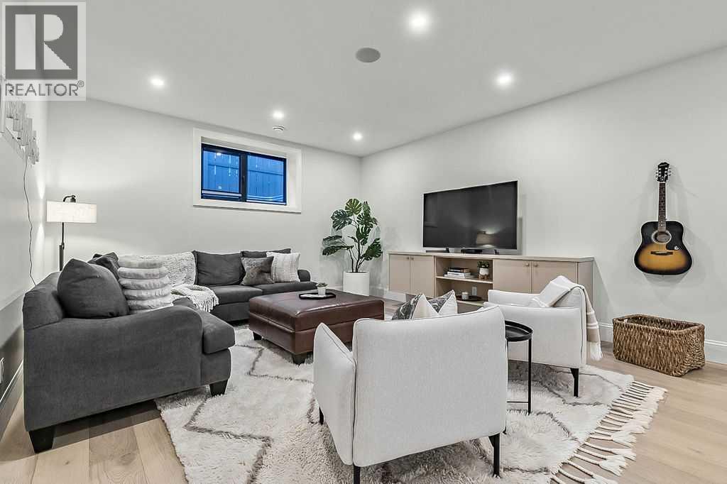 56 Lissington Drive Sw, Calgary, Alberta  T3E 5E3 - Photo 27 - A2268859