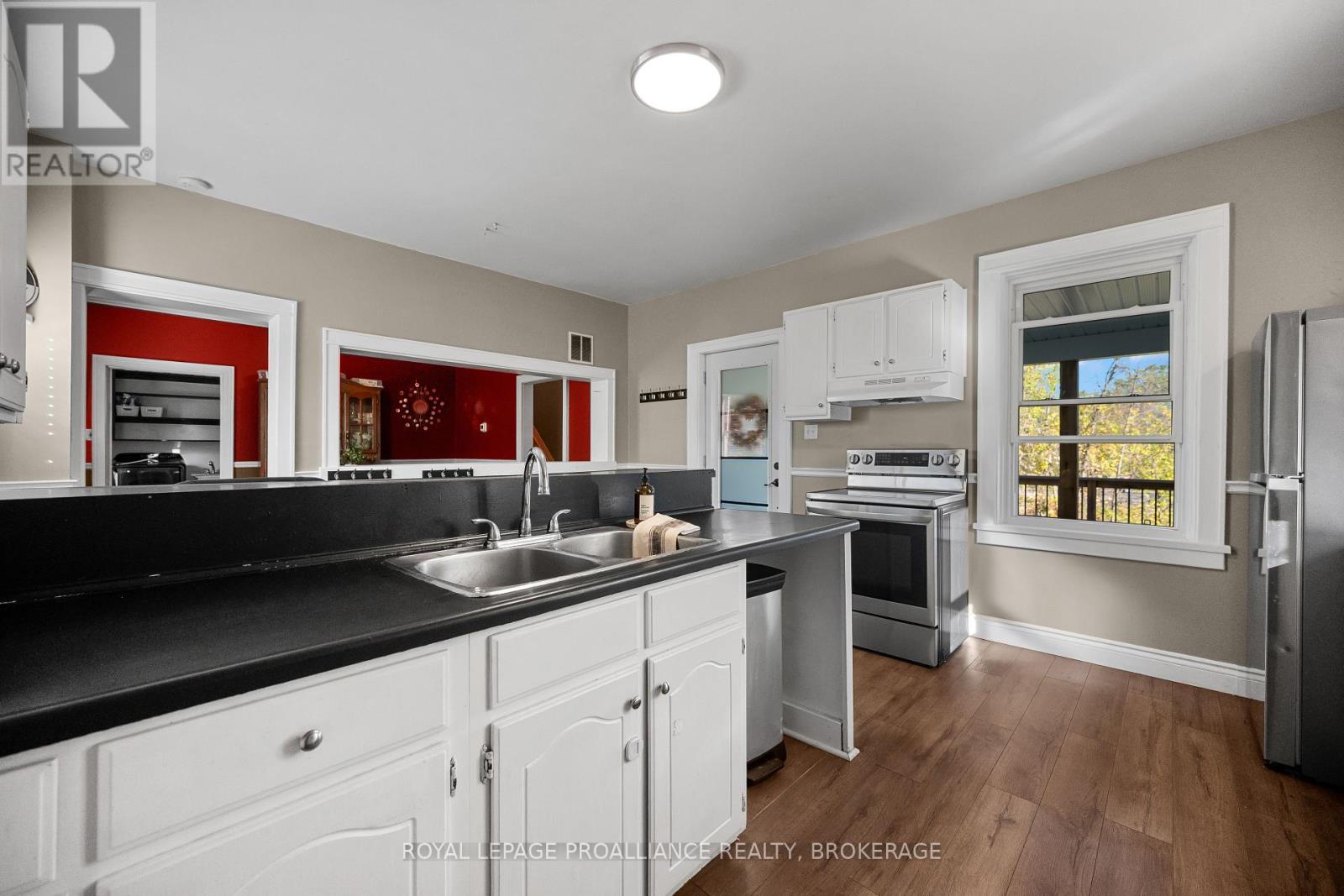 4376 Bellrock Road, Frontenac, Ontario K0H 2W0 - Photo 18 - X12536002