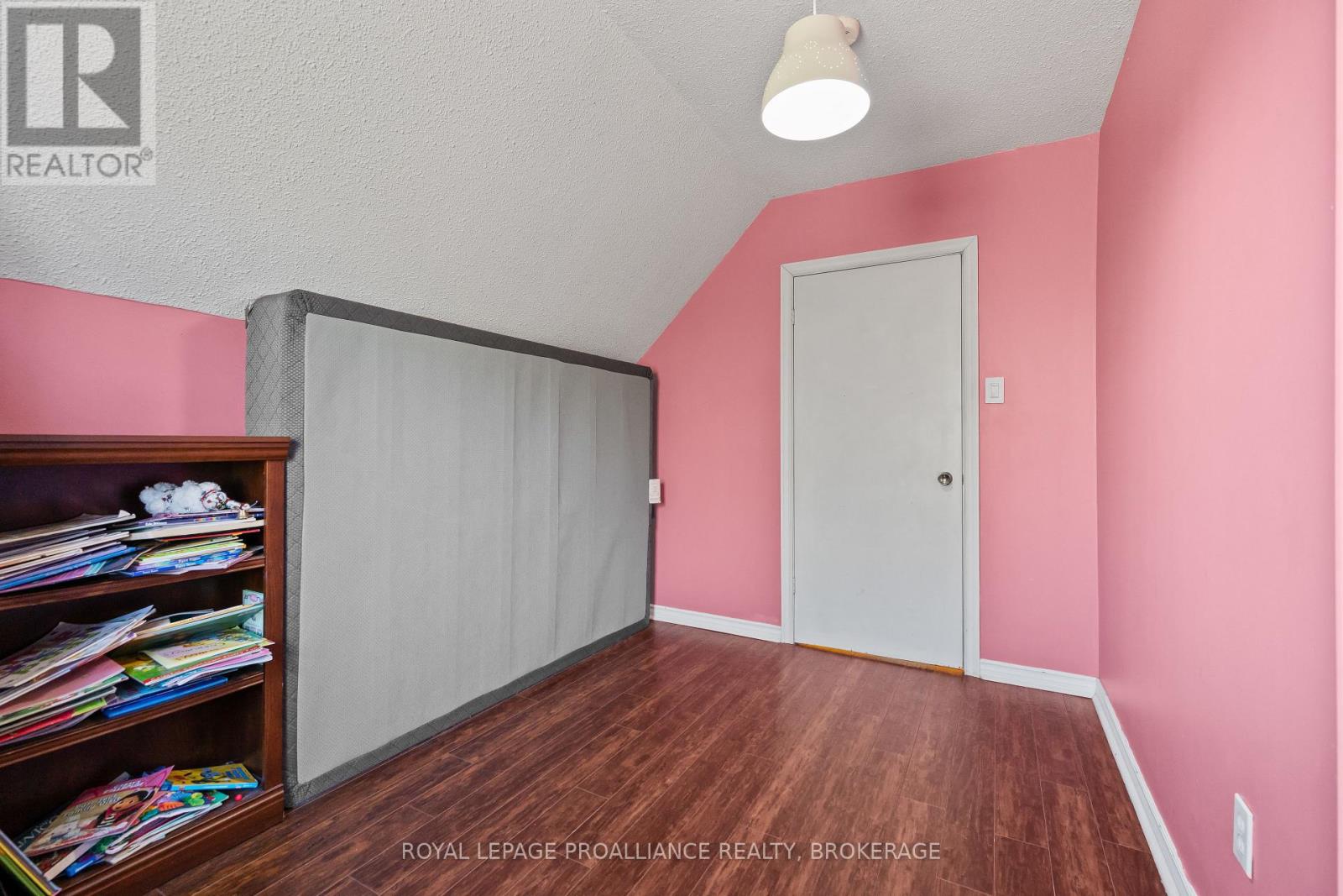 4376 Bellrock Road, Frontenac, Ontario K0H 2W0 - Photo 37 - X12536002