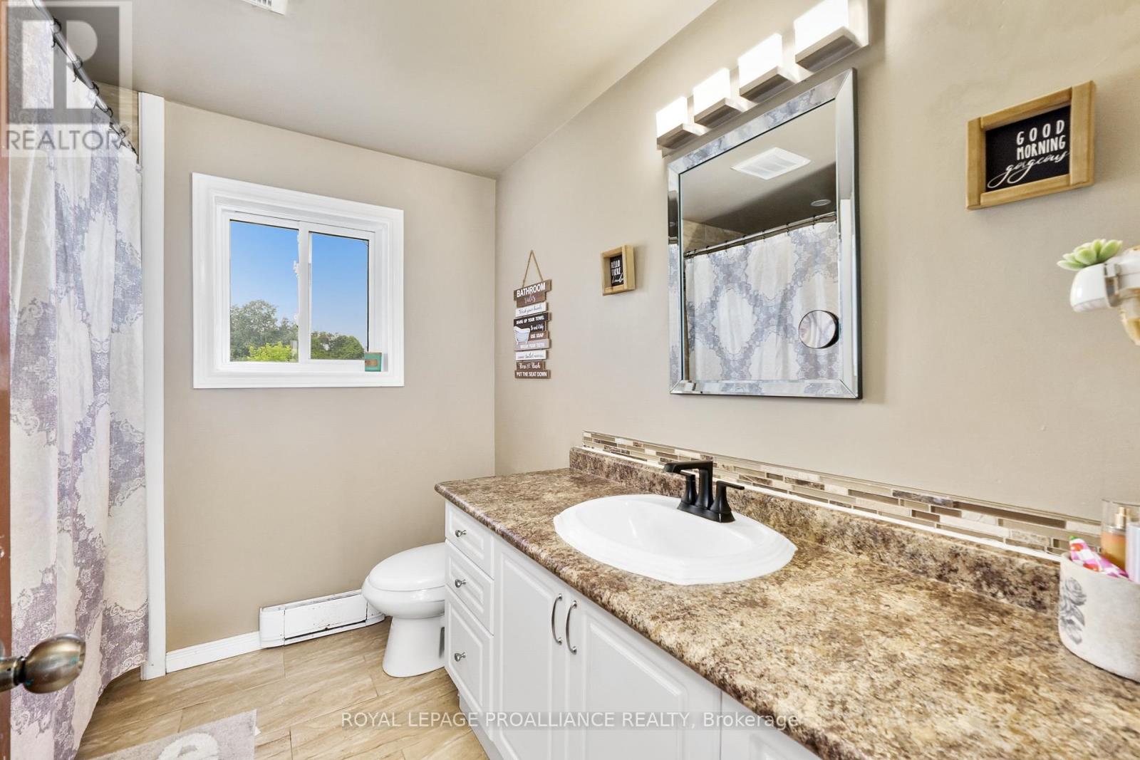 16 Mack Trail, Trent Hills, Ontario K0L 1Z0 - Photo 21 - X12535982