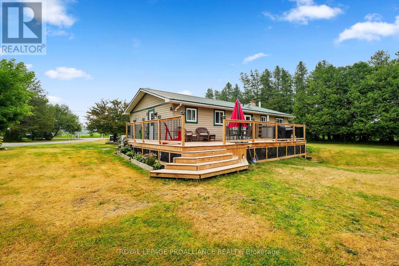 16 Mack Trail, Trent Hills, Ontario K0L 1Z0 - Photo 35 - X12535982