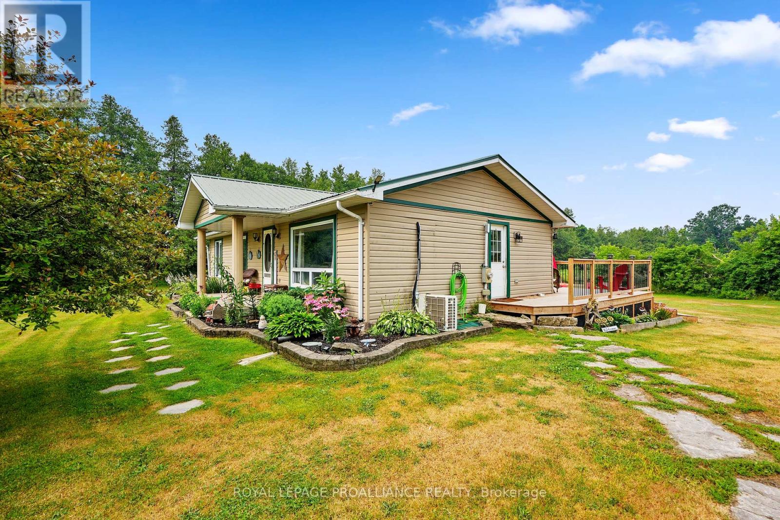 16 Mack Trail, Trent Hills, Ontario K0L 1Z0 - Photo 4 - X12535982