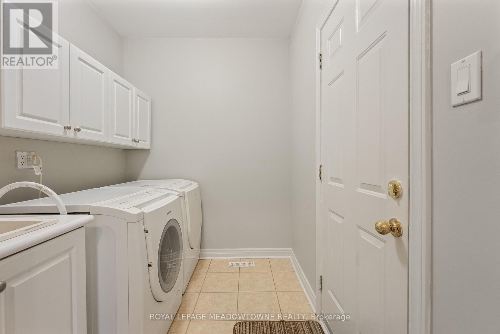 9 Black Bear Trail, Brampton, Ontario  L6Y 5L2 - Photo 19 - W12533128