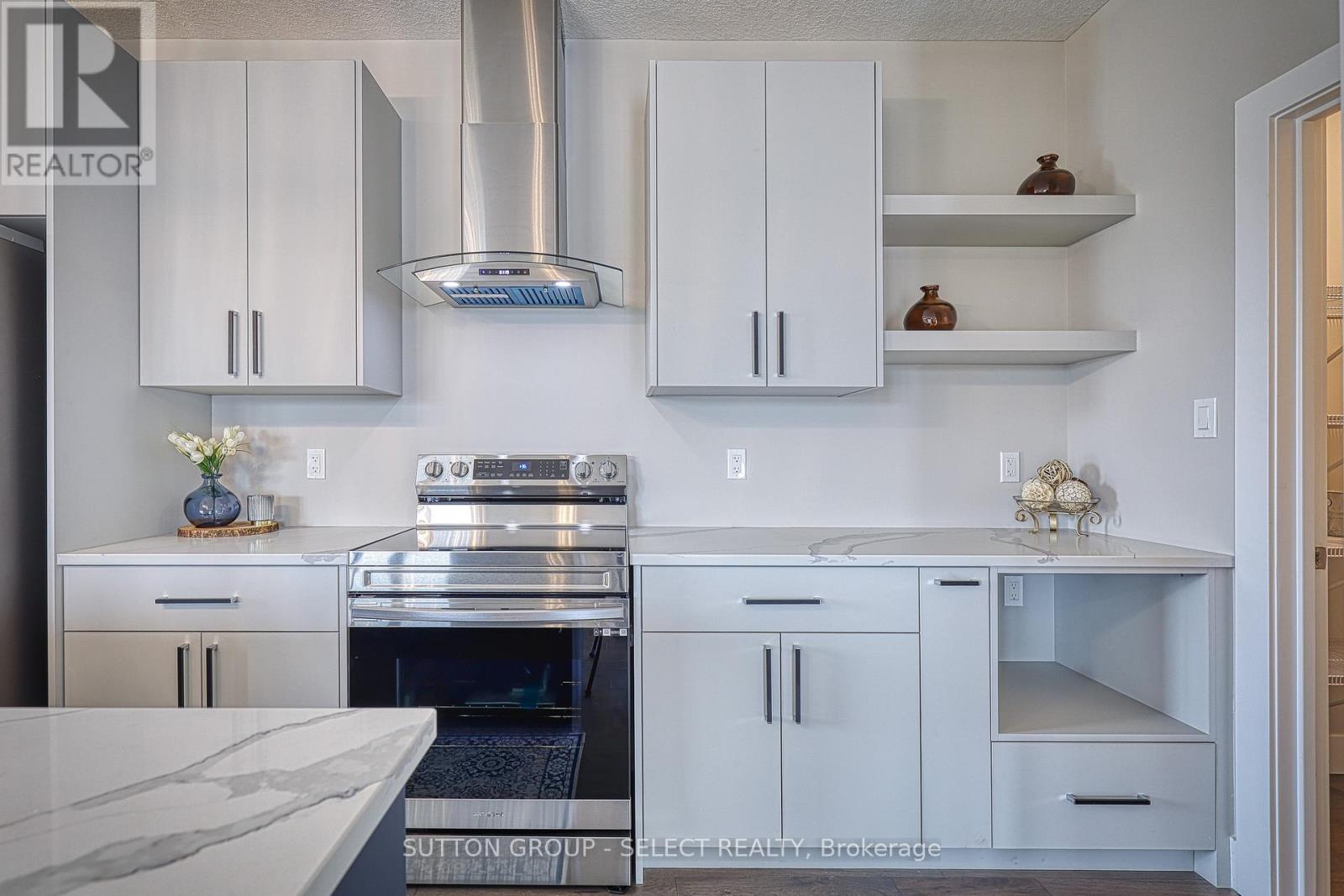 19 Alexander Circle, Strathroy-Caradoc, Ontario  N7G 0B4 - Photo 10 - X12535950