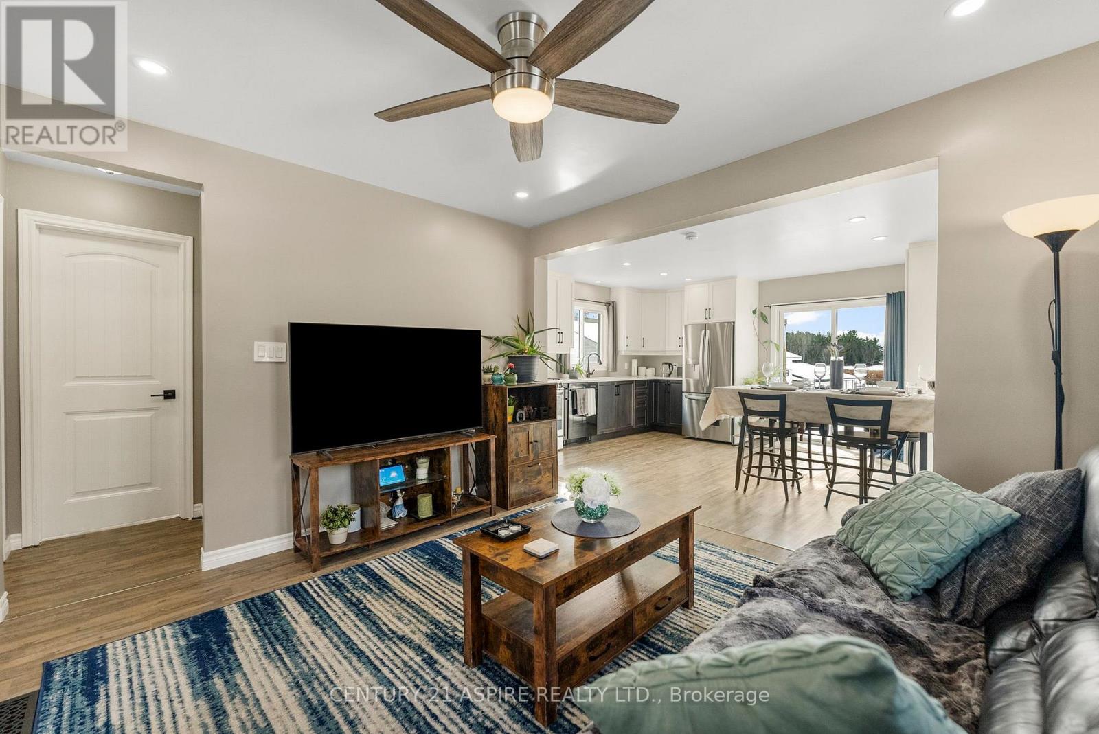 132 Mud Lake Road, Pembroke, Ontario  K8A 6W4 - Photo 10 - X12535984